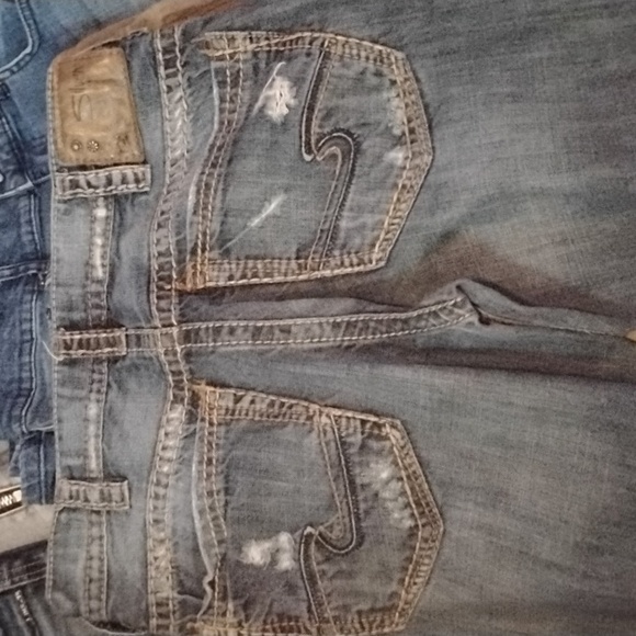 Quicksilver classic denim jeans 30.00 per pair. - Picture 2 of 4